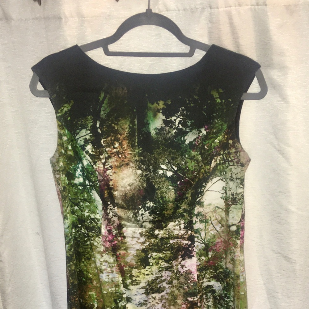 Abstract Art Kay Unger dress. - Picture 2 of 5